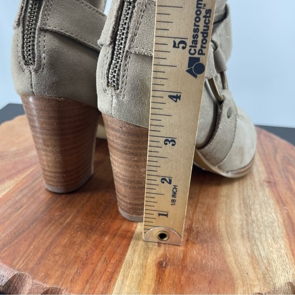 Seychelles Anthropologie Impossible Sand Booties Heel 7.5 suede - Picture 9 of 9